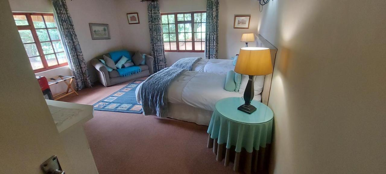 Little Milton, 10 Patrick Guildbridge Road Off The R103 Rosetta Bed & Breakfast Nottingham Road Bagian luar foto